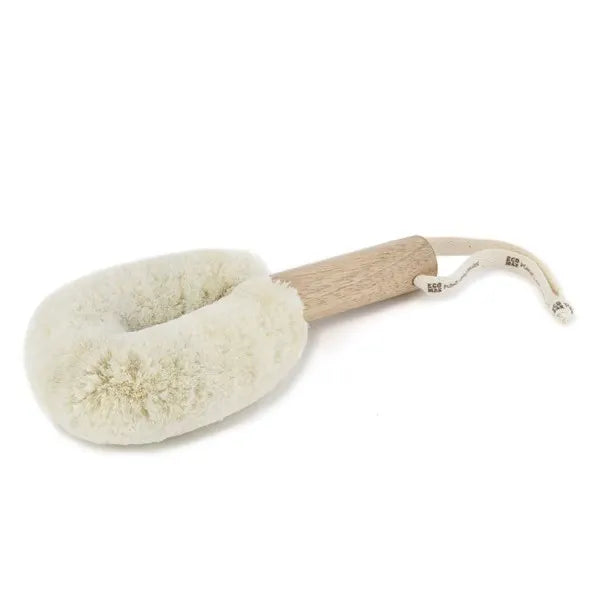 Soft body brush made of jute