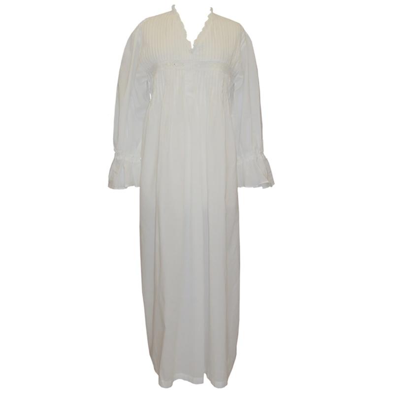 Anna women's long-sleeved nightgown