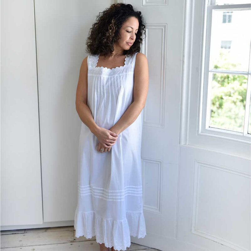 Eva women's nightgown