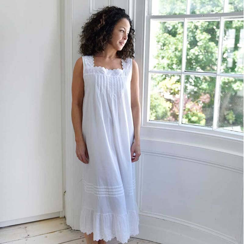 Eva women's nightgown