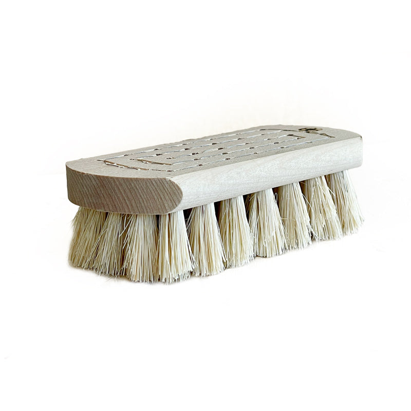 Brush white fiber