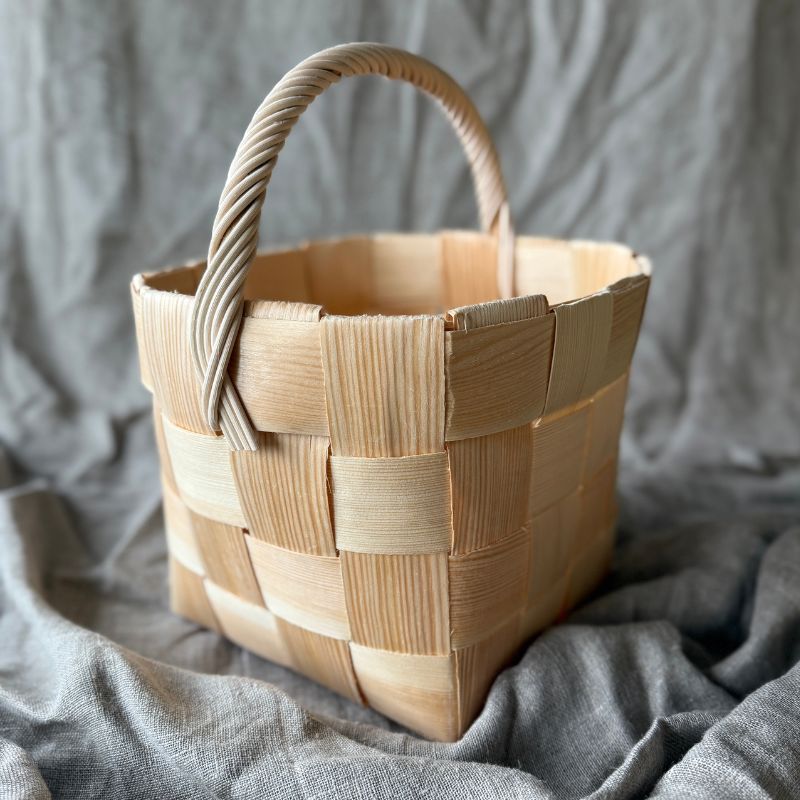 Basket - round, small