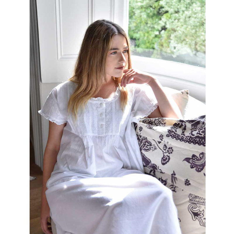 Serena women's nightgown