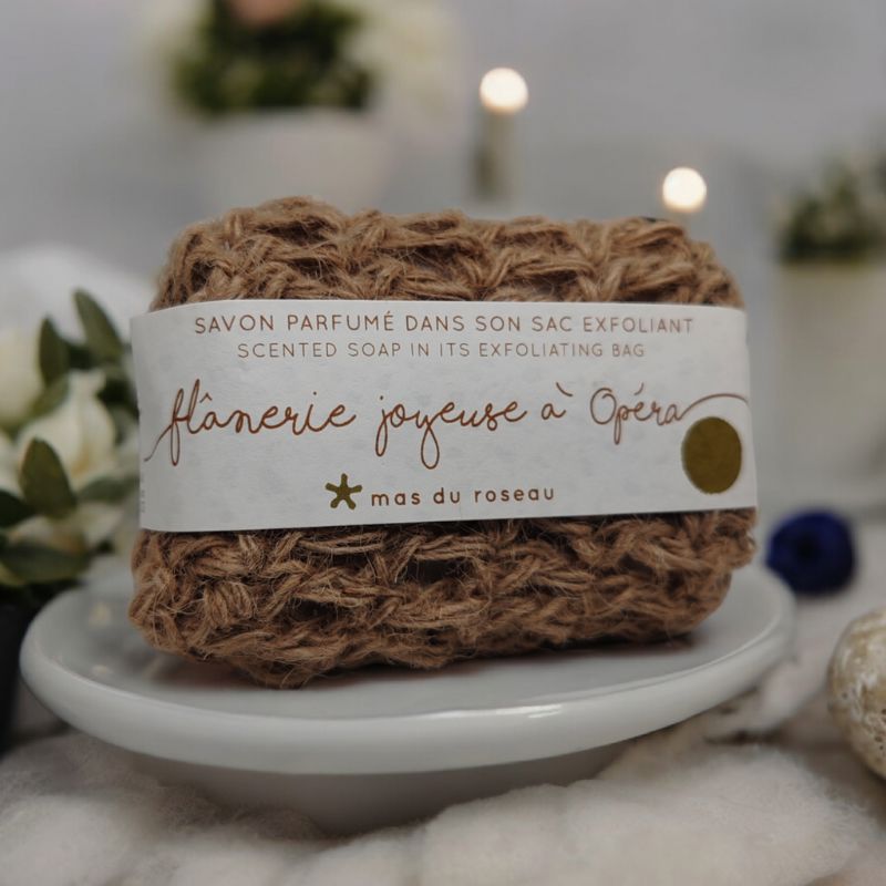 UUTUUS TUOKSUJA! Kuorintasaippua 90g - kolme eleganttia tuoksuvaihtoehtoa