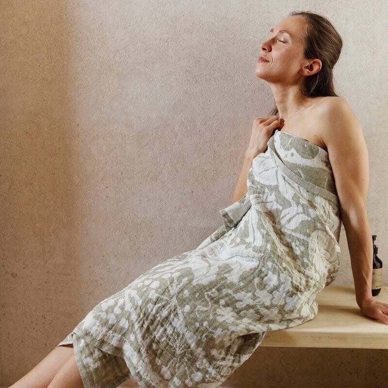 WILD HERBS giant towel 95 x 180 cm 